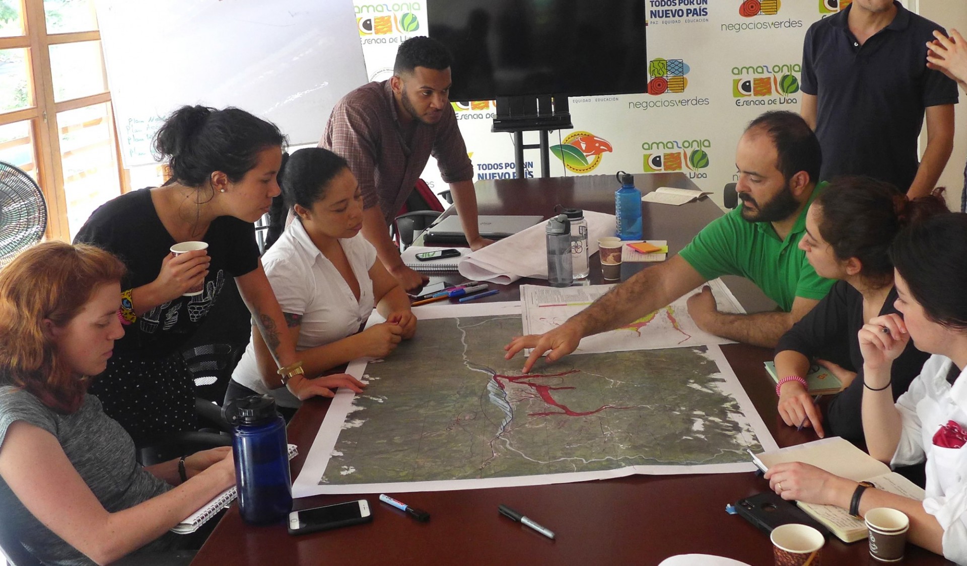 Professor Osorio Co-facilitating urban planning workshop with Corpoamazonia and the Spring 2019 MIT Urban Planning Practicum in Mocoa, Colombia (SP19 MIT-DUSP Mocoa Practicum)